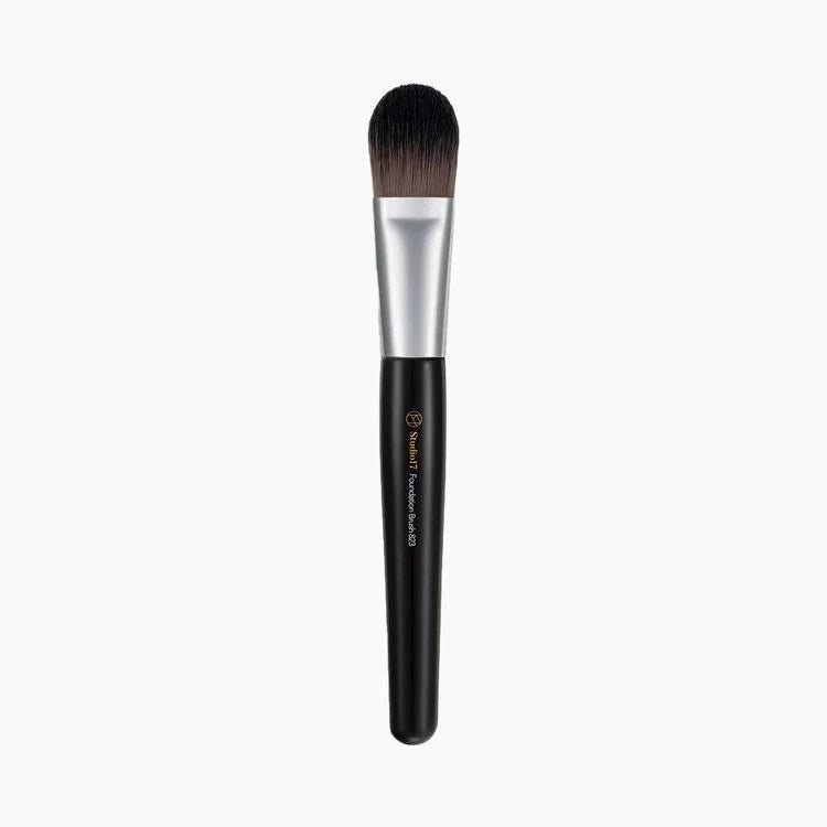 Studio17 Foundation Brush 823 1u – Pinceau Fond de Teint Professionnel pour Application Lisse & Naturelle